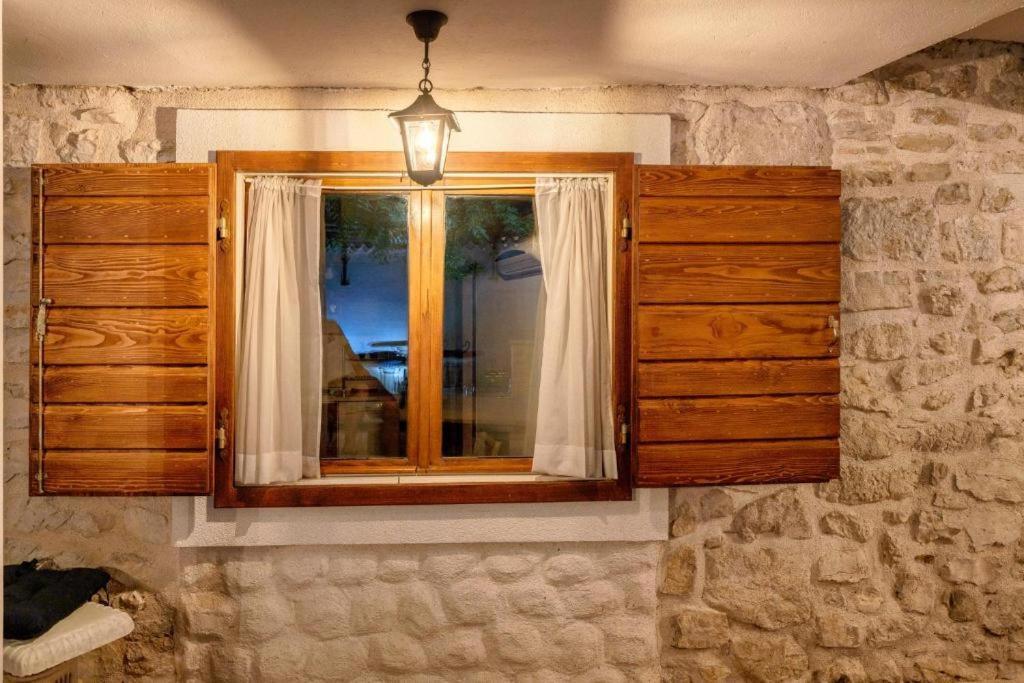 Heritage Residence In Center With Pool- Apartments Vodice Extérieur photo