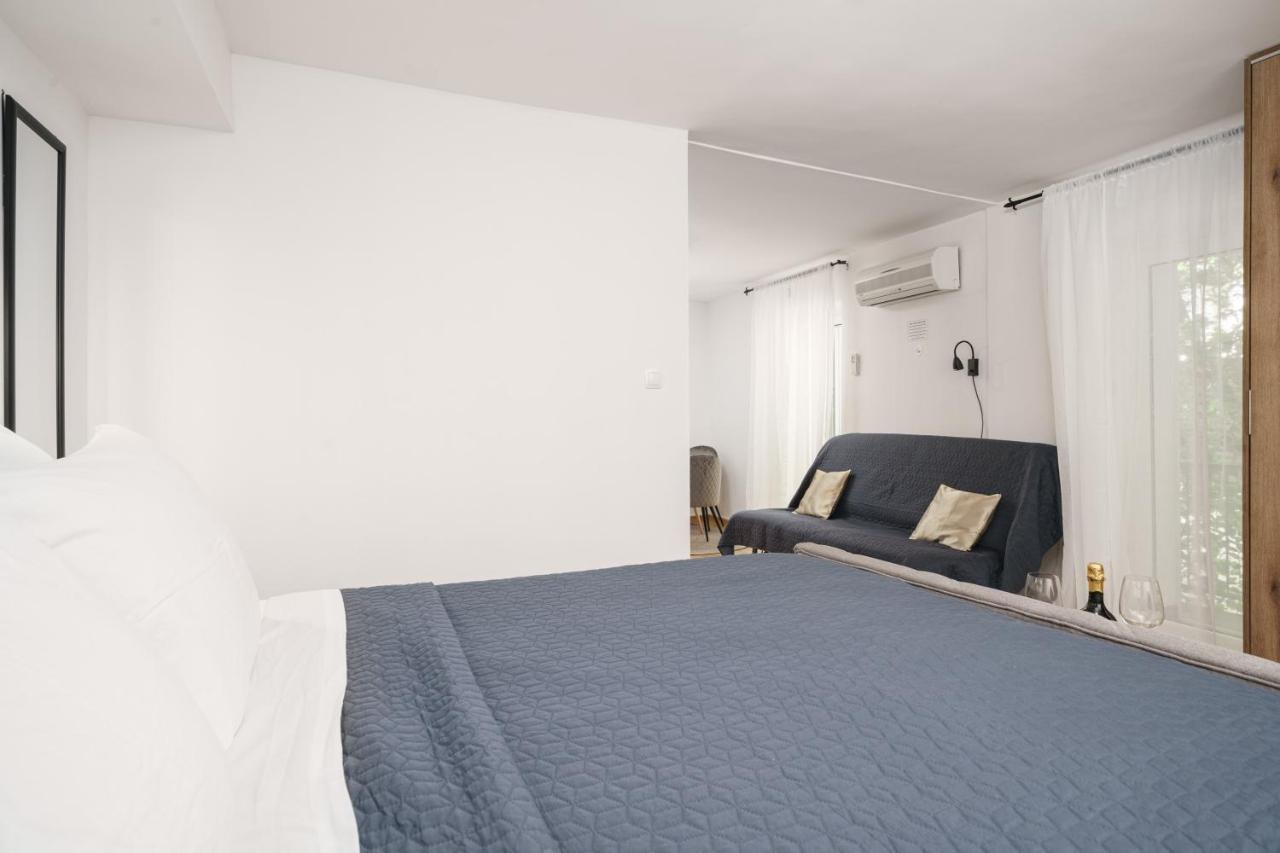 Heritage Residence In Center With Pool- Apartments Vodice Extérieur photo